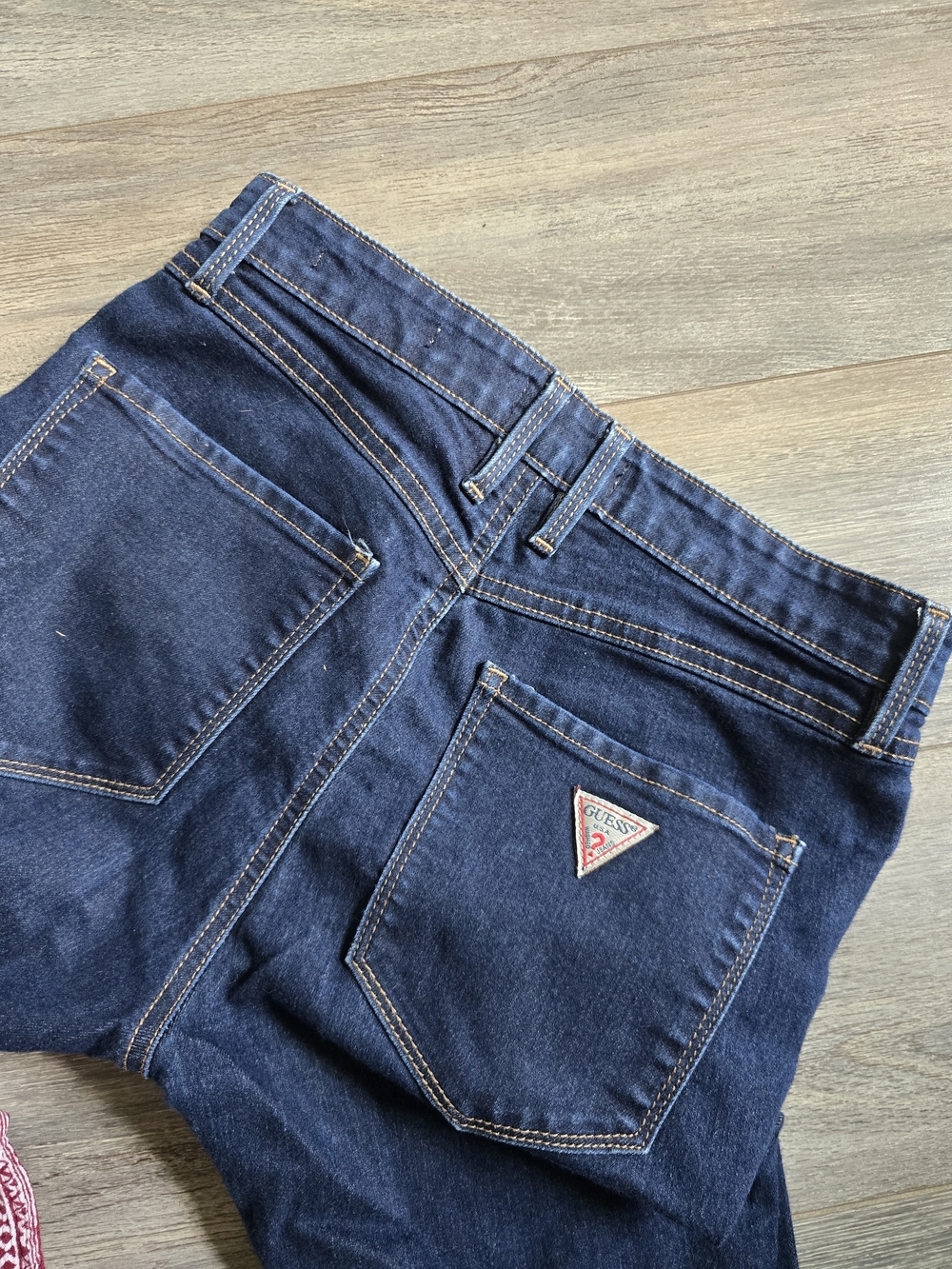 GUESS 1981 Skinny Dark Blue Denim Jeans with Logo Patch